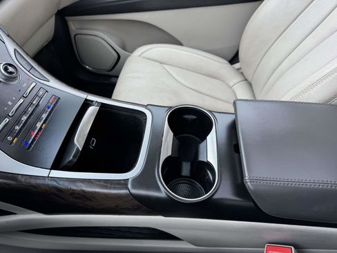 Used 2016 Lincoln MKX Reserve w/ Climate Package image 35