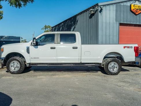 Used 2022 Ford F250 XL w/ Power Equipment Group image 3