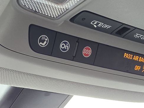 Used 2020 GMC Acadia SLE w/ Driver Convenience Package FWD image 23