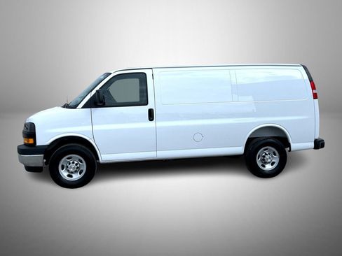 New 2026 Chevrolet Express 2500 w/ Driver Convenience Package image 8