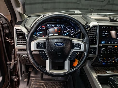 Used 2018 Ford F250 Lariat w/ Lariat Value Package image 15