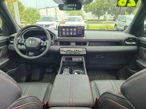 Certified 2026 Honda Passport TrailSport Elite image 2