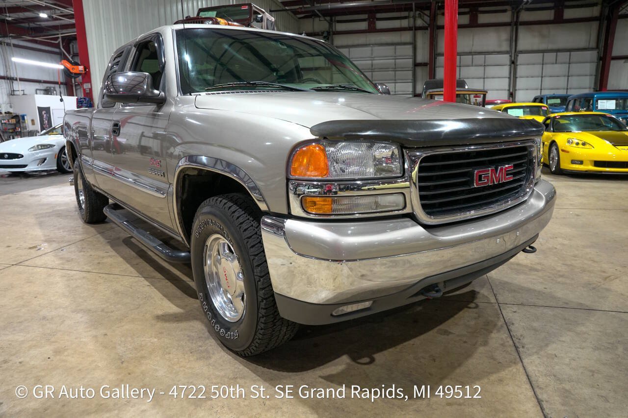 Used 2001 GMC Sierra 1500 4x4 Extended Cab w/ SLT Marketing Option Pkg image 12