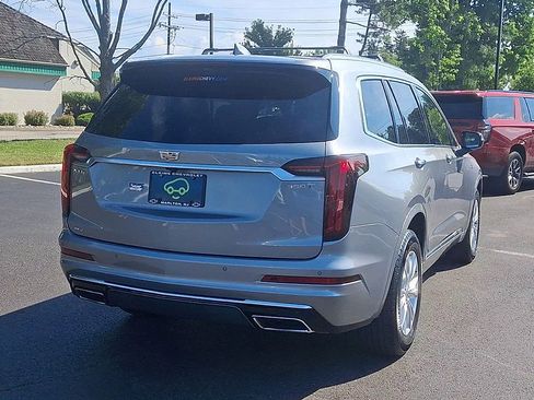 Certified 2025 Cadillac XT6 Luxury AWD/4WD image 2