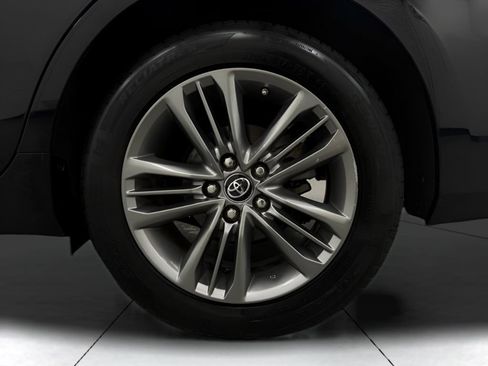 Used 2017 Toyota Camry SE image 26