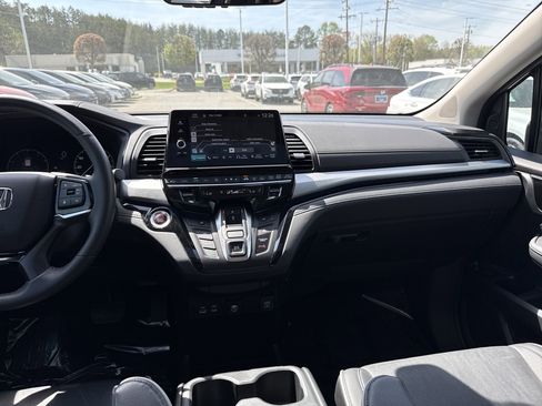 Used 2025 Honda Odyssey Touring image 31