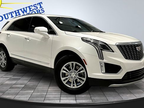 Used 2022 Cadillac XT5 Premium Luxury FWD image 3