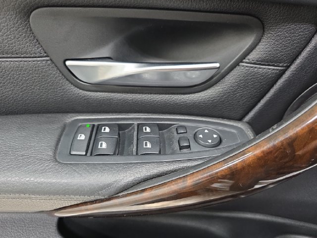 Used 2015 BMW 328i xDrive Sedan AWD/4WD image 28