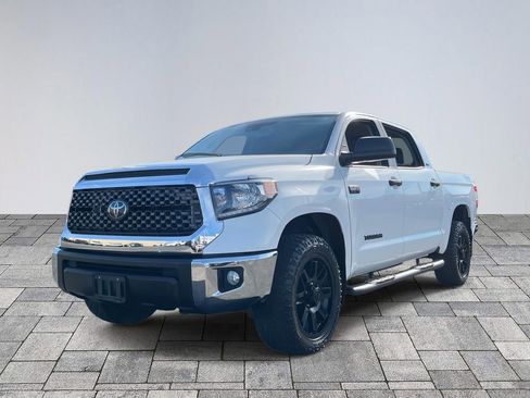 Used 2020 Toyota Tundra SR5 w/ SR5 Upgrade Package image 3