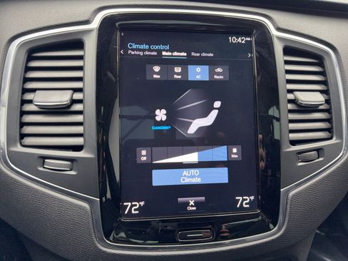 Used 2020 Volvo XC90 T5 Momentum image 28