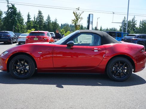 New 2026 MAZDA MX-5 Miata Sport w/ Interior Package RWD image 6