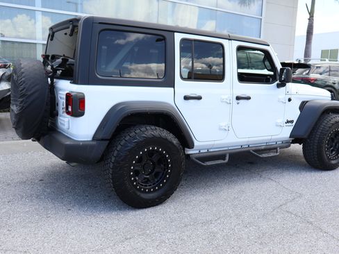 Used 2021 Jeep Wrangler Unlimited Sport AWD/4WD image 6