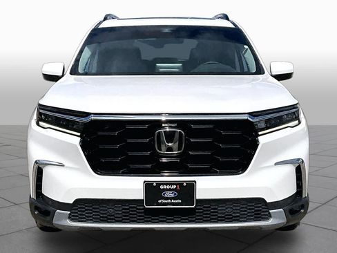 Used 2023 Honda Pilot Touring image 4