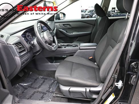 Used 2024 Nissan Rogue S AWD/4WD image 14