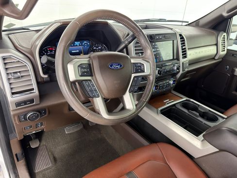 Used 2018 Ford F250 King Ranch image 4