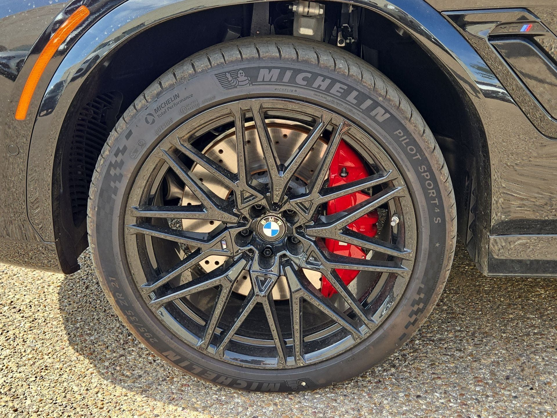 New 2027 BMW X6 M Competition w/ Executive Package AWD/4WD image 11