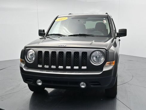 Used 2017 Jeep Patriot Sport AWD/4WD image 3