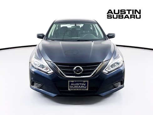 Used 2017 Nissan Altima 2.5 S w/ Power Driver Seat Package image 2