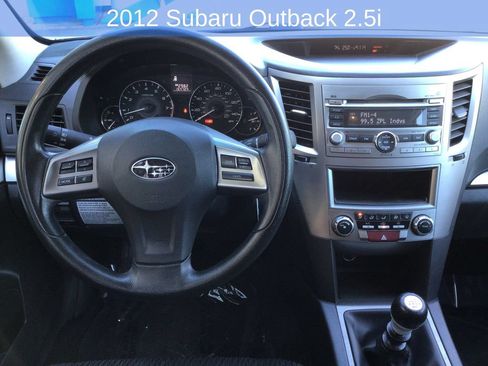Used 2012 Subaru Outback 2.5i AWD/4WD image 2