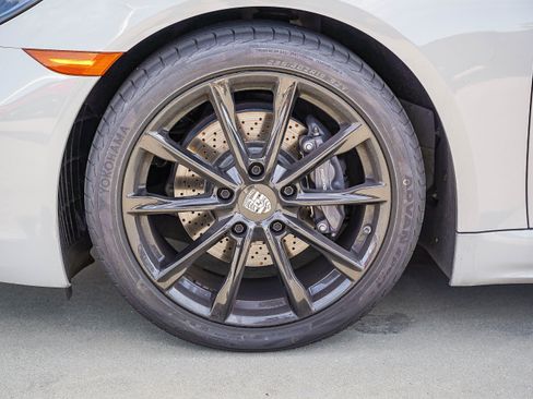 Used 2025 Porsche 718 Boxster image 7