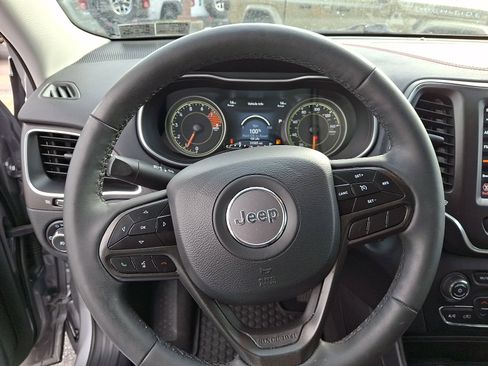 Certified 2022 Jeep Cherokee Trailhawk w/ Premium Leather Package image 20