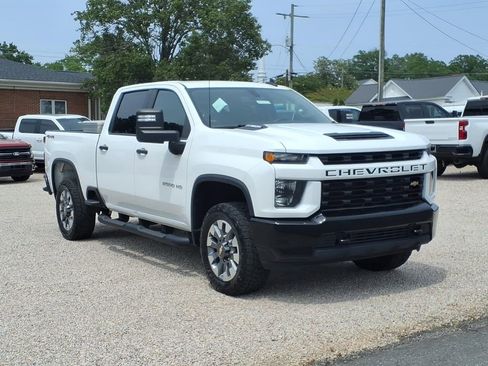 Used 2022 Chevrolet Silverado 2500 Custom w/ Custom Value Package AWD/4WD image 1