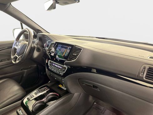Used 2021 Honda Pilot Elite image 24