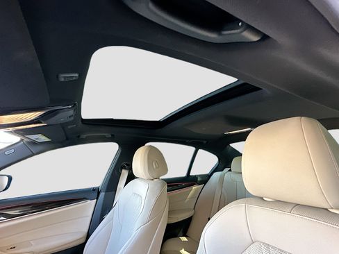 Certified 2023 BMW 540i w/ Premium Package image 23