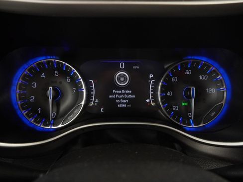 Certified 2021 Chrysler Pacifica Touring-L FWD image 30