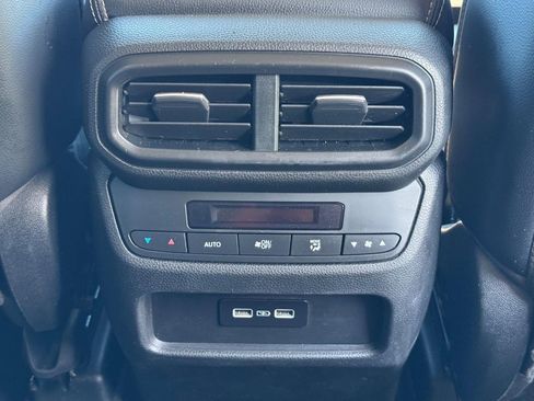 Certified 2023 Honda Pilot EX-L image 17