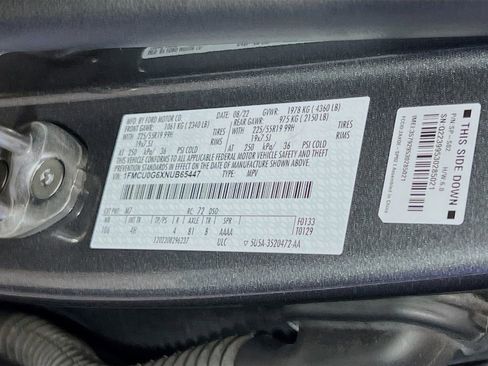 Used 2022 Ford Escape SE w/ SE Sport Appearance Package FWD image 31