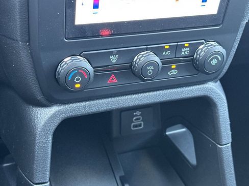 New 2026 Ford Ranger XL w/ Trailer Tow Package RWD image 16