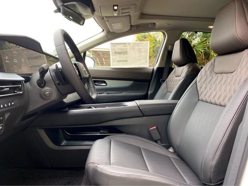 New 2026 Nissan Murano Platinum w/ Cargo Package AWD/4WD image 33