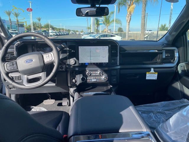 New 2026 Ford F250 Lariat w/ Black Appearance Package AWD/4WD image 22