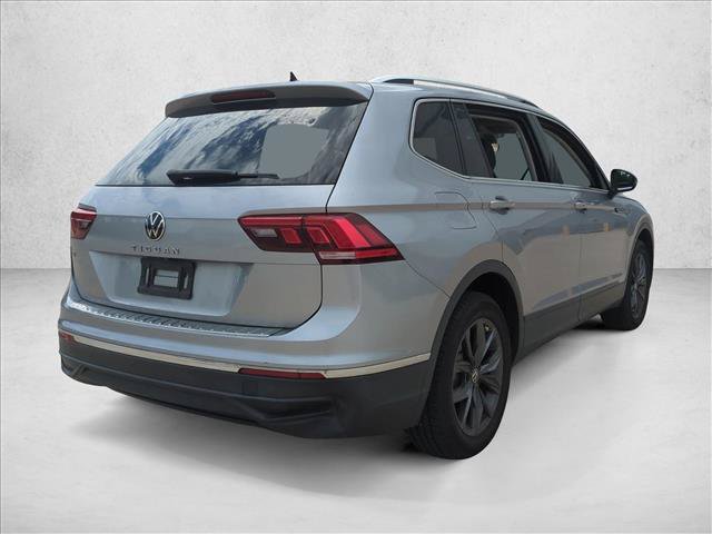 Used 2022 Volkswagen Tiguan SE FWD image 5