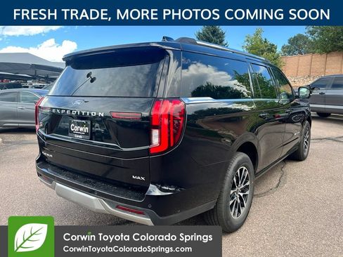 Used 2025 Ford Expedition Max Platinum AWD/4WD image 8