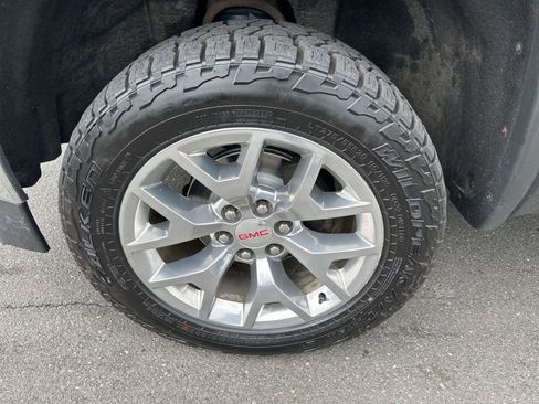 Used 2017 GMC Sierra 1500 SLT w/ SLT Premium Package AWD/4WD image 9