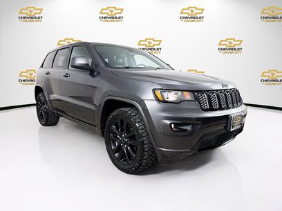 Used 2018 Jeep Grand Cherokee Altitude