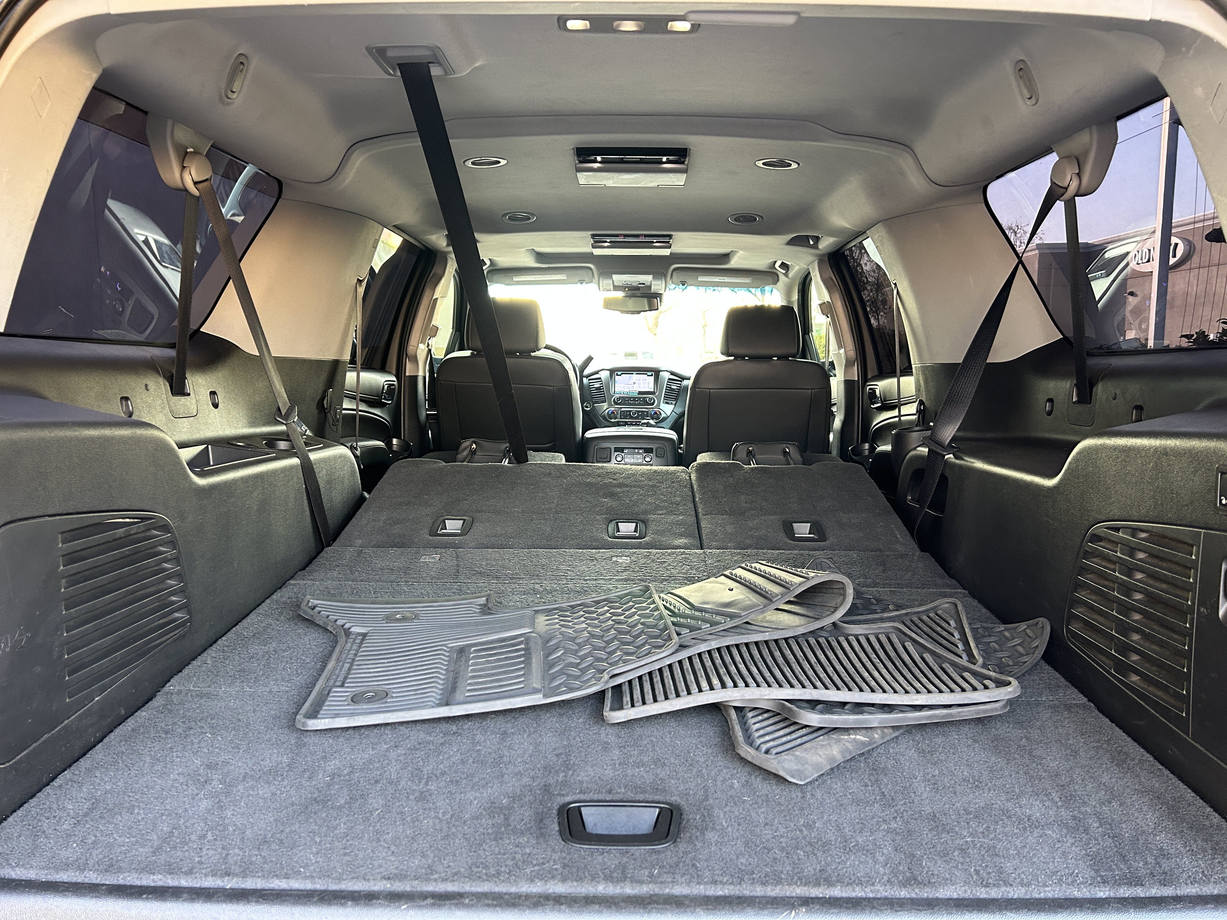 Used 2019 Chevrolet Suburban Premier AWD/4WD image 37