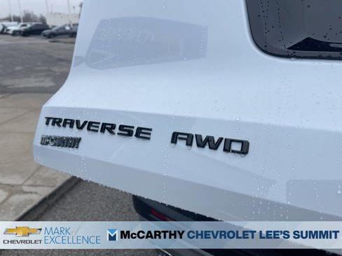 New 2026 Chevrolet Traverse Z71 w/ Enhanced Driving Package AWD/4WD image 13