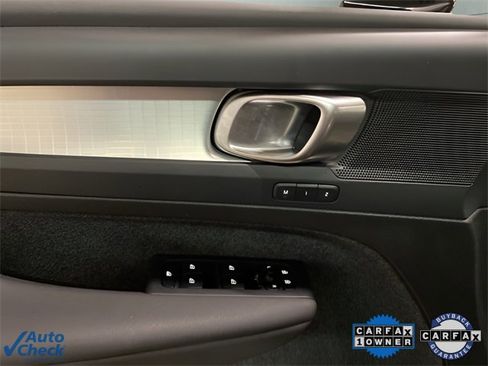 Used 2025 Volvo XC40 B5 Core image 23
