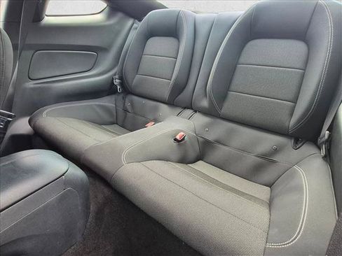 Used 2016 Ford Mustang Coupe RWD image 13