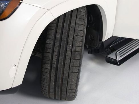 Used 2024 Mercedes-Benz Maybach GLS 600 4MATIC image 41