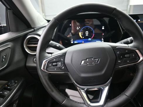 Used 2025 Chevrolet Trax ACTIV w/ Driver Confidence Package FWD image 8