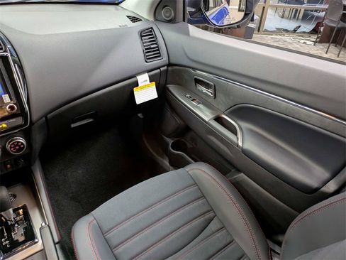 New 2026 Mitsubishi Outlander Sport SE image 17