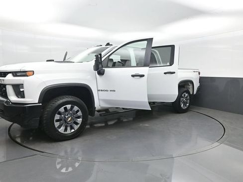 Used 2022 Chevrolet Silverado 2500 Custom w/ Custom Value Package AWD/4WD image 33