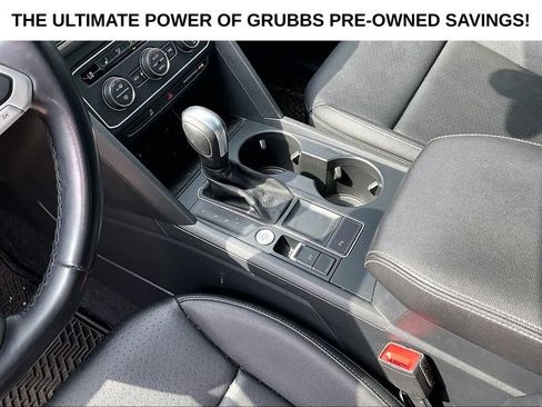 Used 2021 Volkswagen Atlas SE w/ Panoramic Sunroof Package FWD image 16