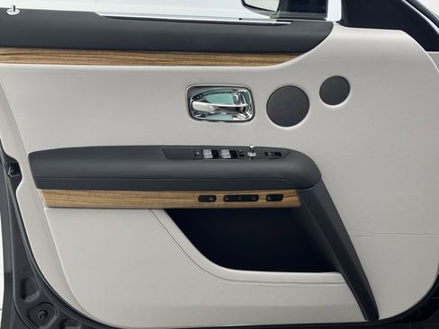 Certified 2021 Rolls-Royce Ghost image 10