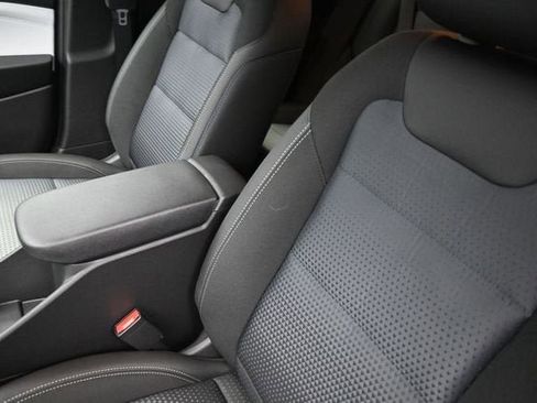 New 2026 Chevrolet Trax LT w/ Driver Confidence Package FWD image 17
