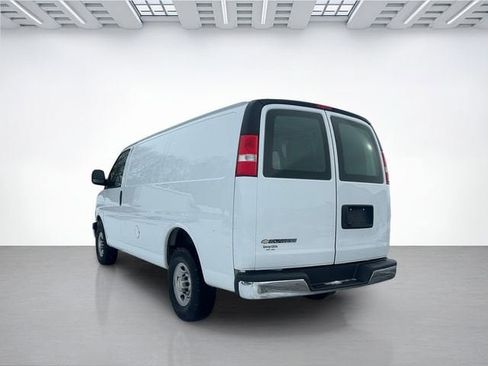 Used 2024 Chevrolet Express 2500 w/ Driver Convenience Package RWD image 6